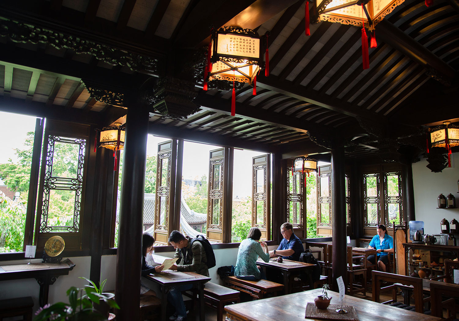 The Tranquil Teahouse In A Chinese Garden Suite